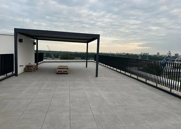 Pristavna Modern Apartment, Design & Parking, * Bratislava