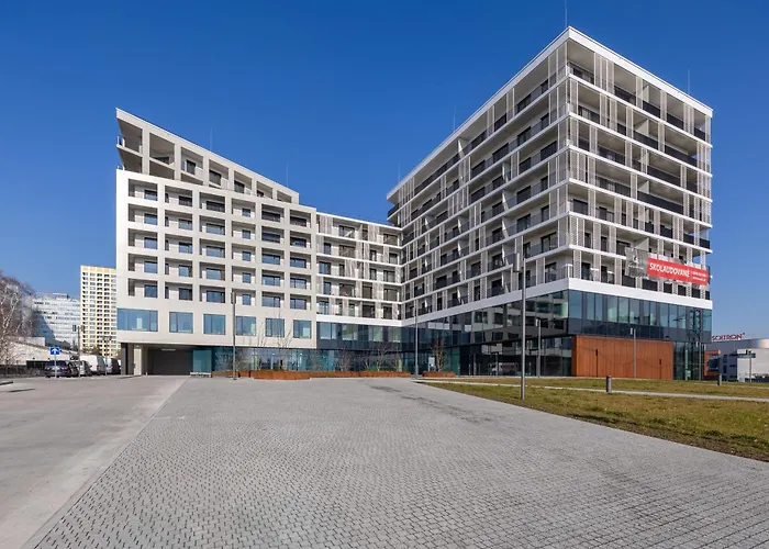 Pristavna Modern Apartment, Design & Parking,